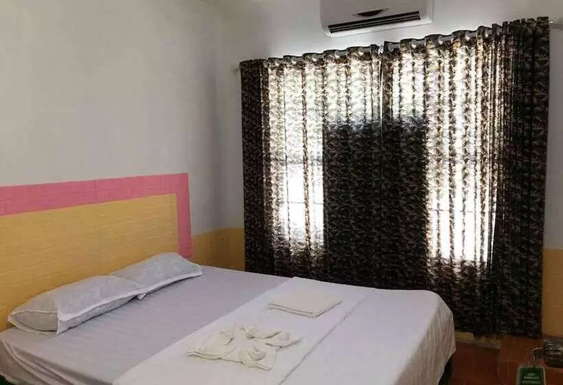 هاستل Army Barracks Guesthouse