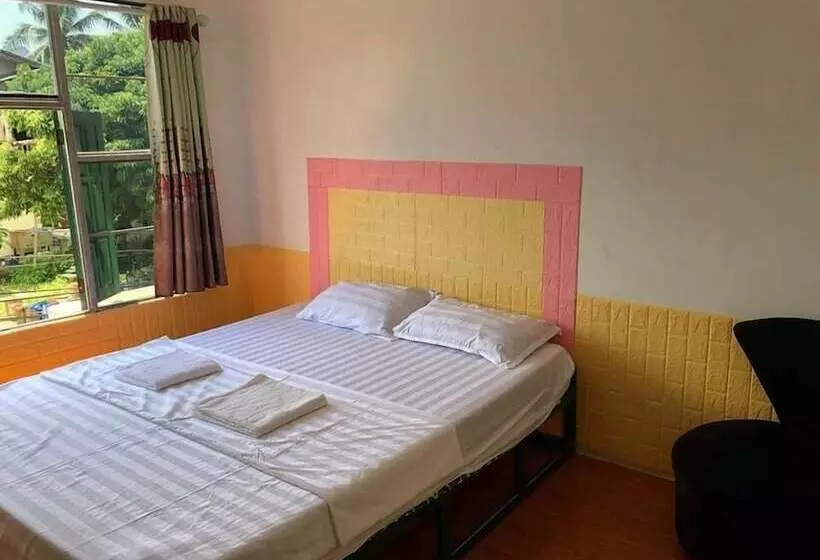 هاستل Army Barracks Guesthouse