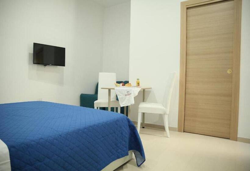 تختخواب و صبحانه Il Gioiellino Lifestyle