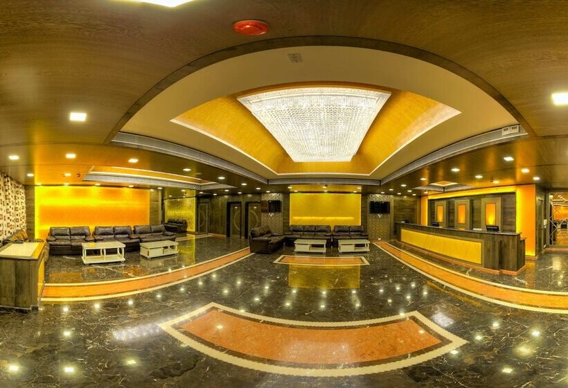 Hotel Benzz Park Vellore