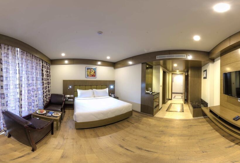 Hotel Benzz Park Vellore