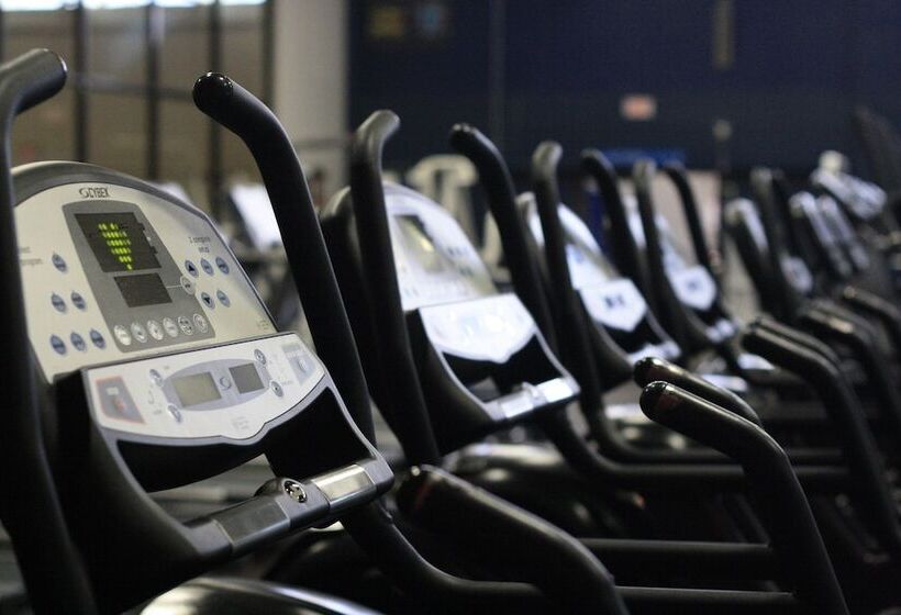 Hotel Benzz Park Vellore