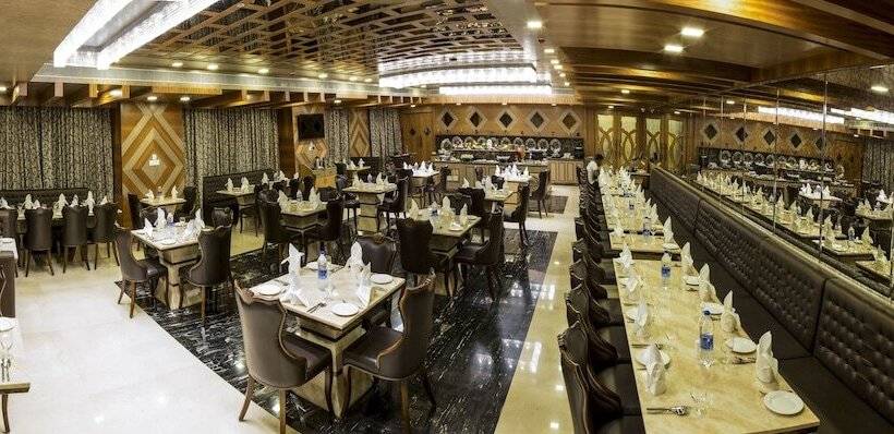 Hotel Benzz Park Vellore