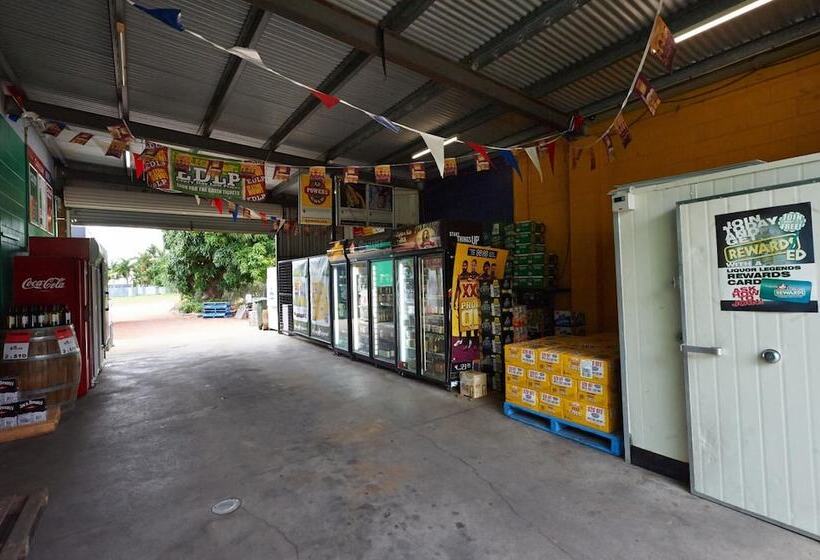 בית מלון כפרי Commercial