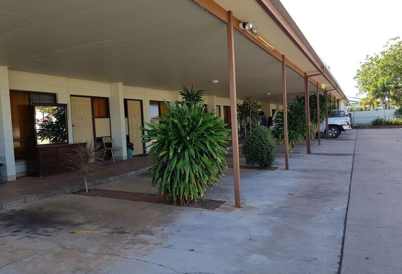 בית מלון כפרי Commercial