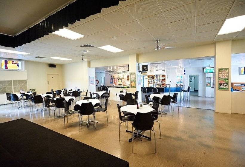 בית מלון כפרי Commercial