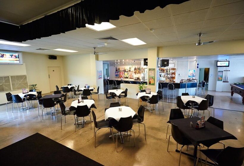 בית מלון כפרי Commercial