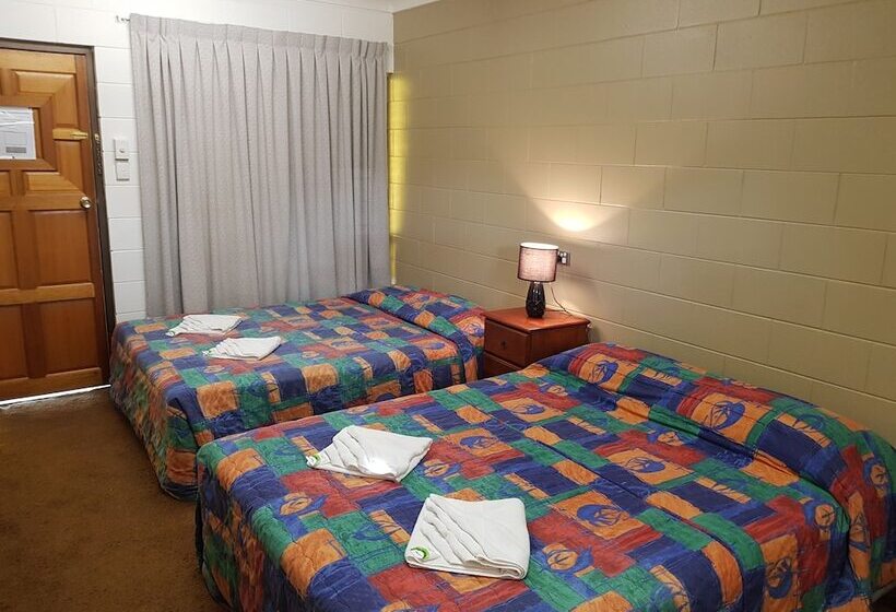 בית מלון כפרי Commercial