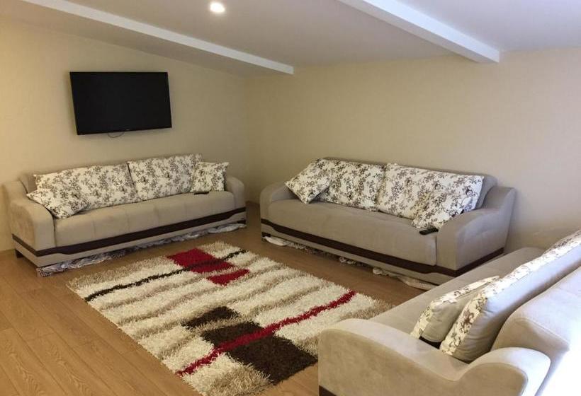 Hotelli Kuzey Palace