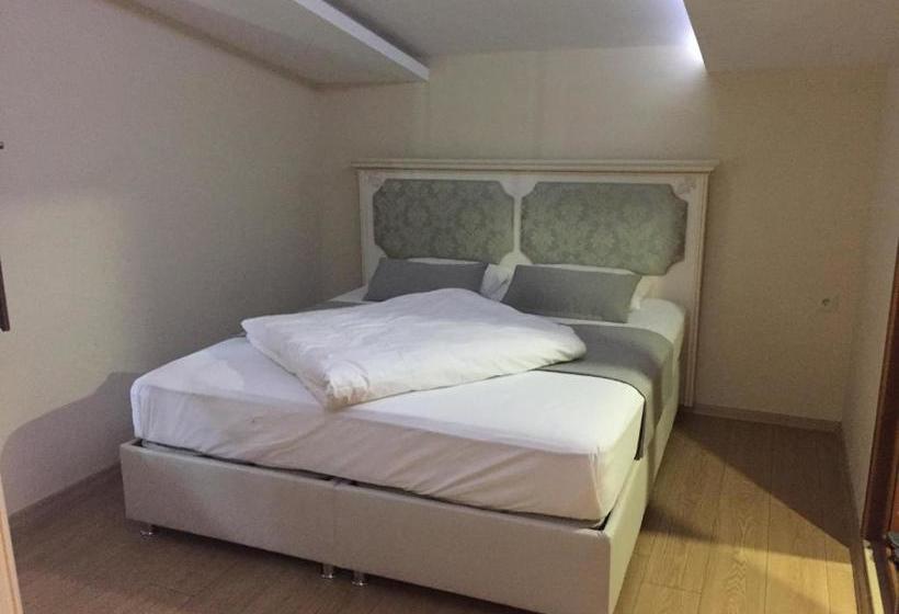 Hotelli Kuzey Palace