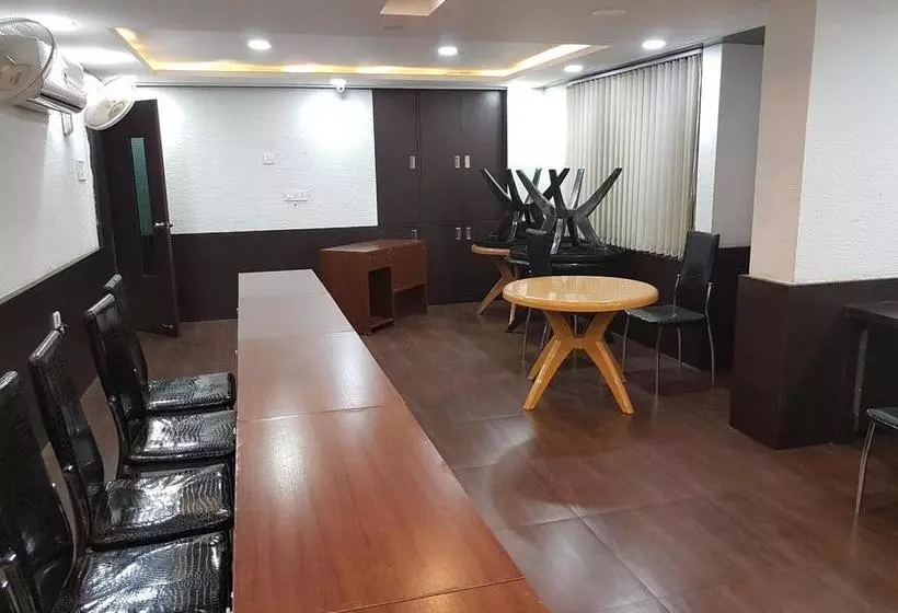 Hotelli Ramdhiri Corporate