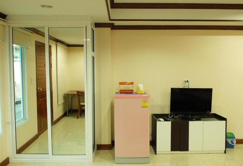 호텔 Tree House Chachoengsao