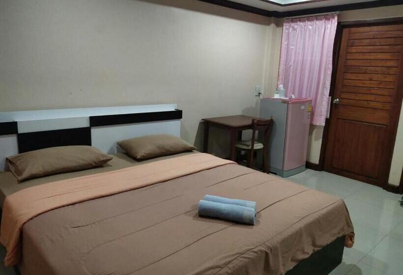 호텔 Tree House Chachoengsao