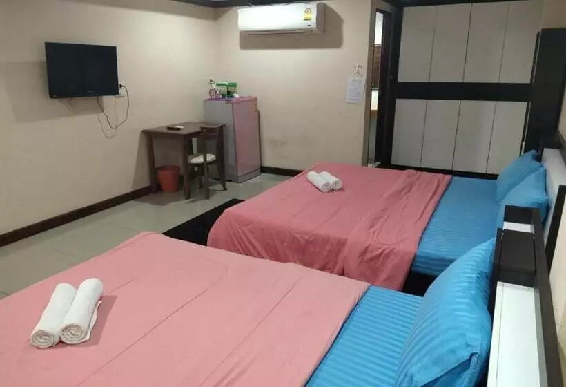 هتل Tree House Chachoengsao