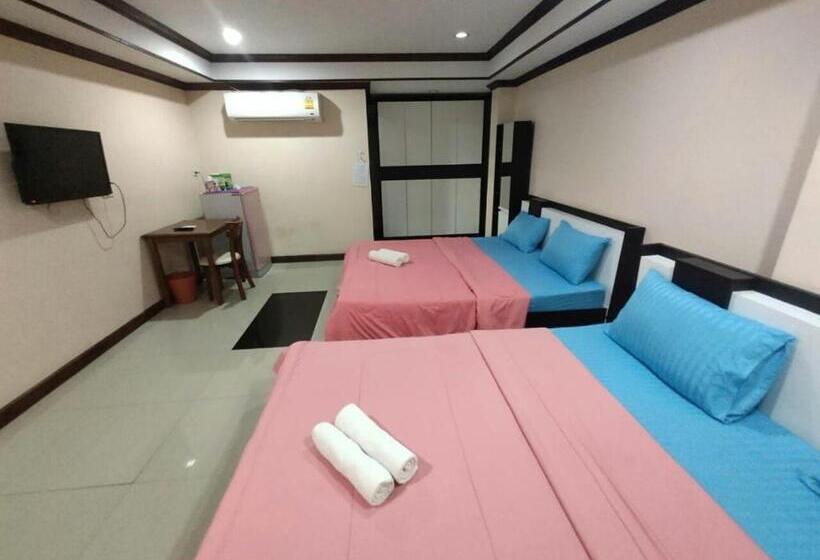 호텔 Tree House Chachoengsao