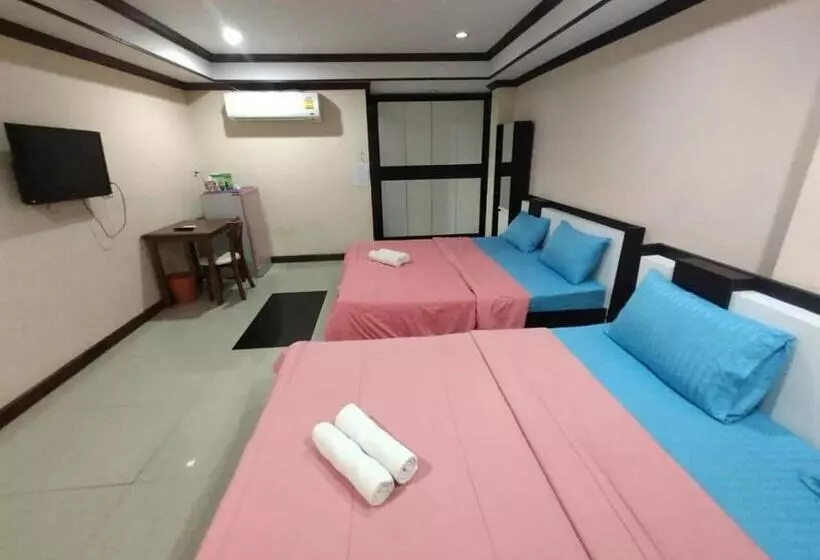 هتل Tree House Chachoengsao