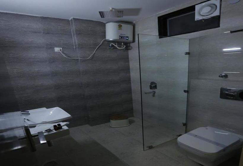 Mahayana River Resort