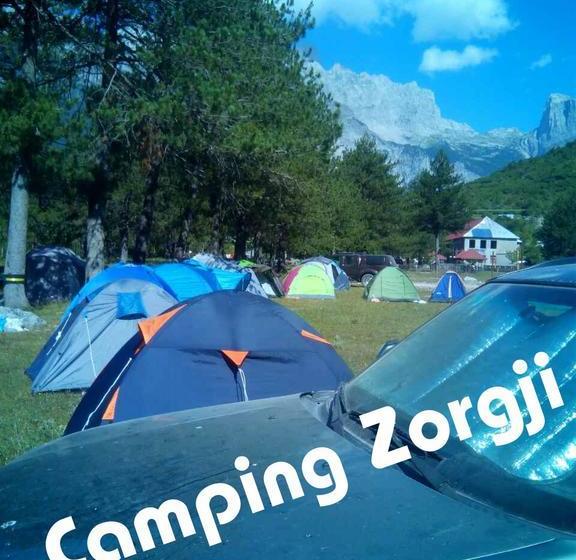リゾートホテル Kompleksi Zorgji