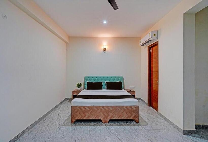 Hotel Super Collection O The Royal Grand