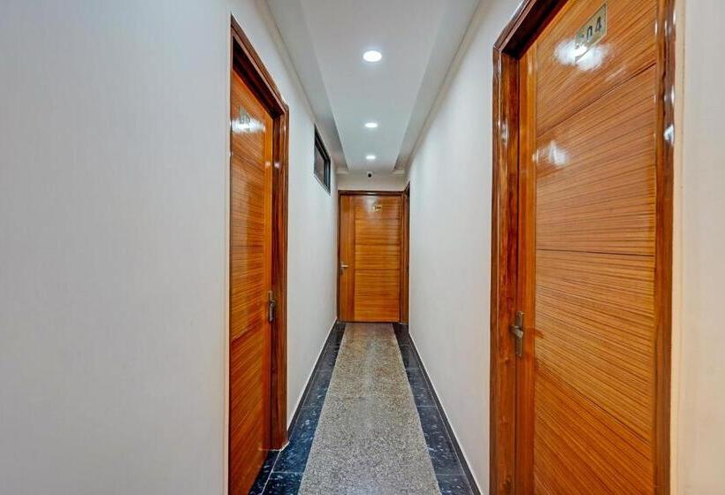 Hotel Super Collection O The Royal Grand