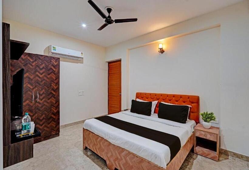 Hotel Super Collection O The Royal Grand