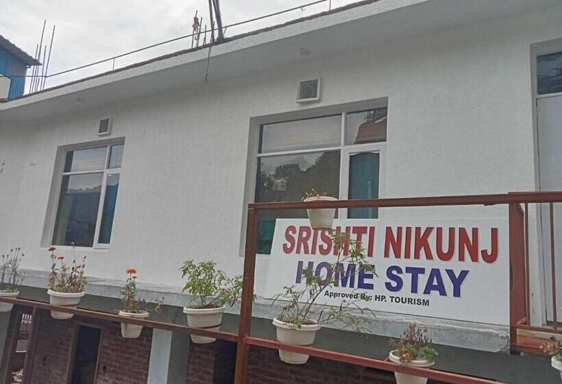 בית מלון כפרי O Srishti Nikunj