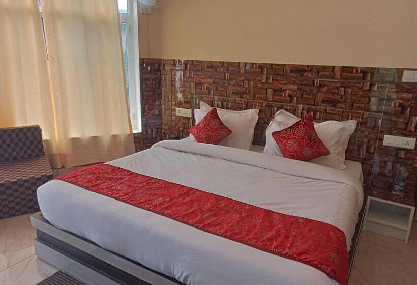 בית מלון כפרי O Srishti Nikunj