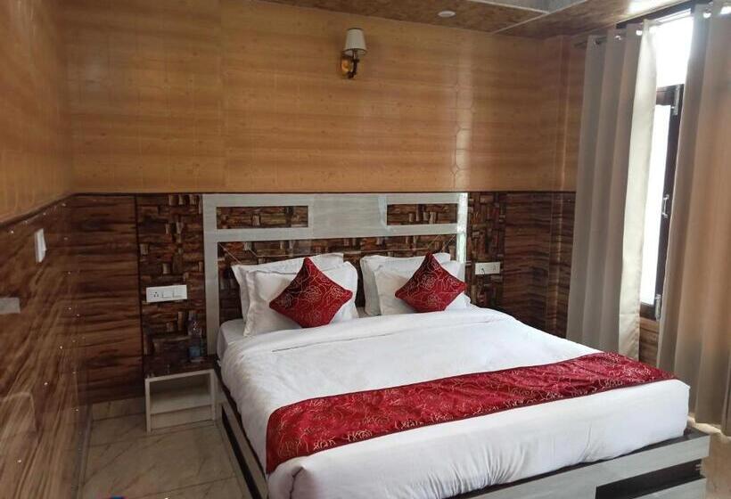 בית מלון כפרי O Srishti Nikunj