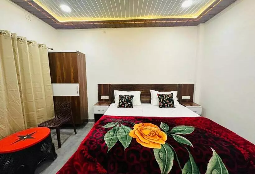 ホテル Ram Krishna Palace Ayodhya   Near Shree Ram Temple And Hanuman Garhi   Comfortable Stay