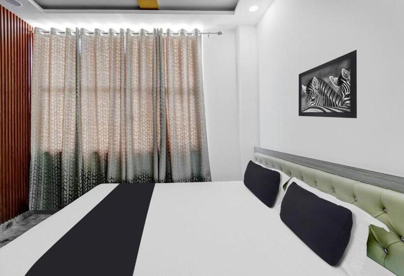 Super Oyo Flagship Hotel Singh Residency