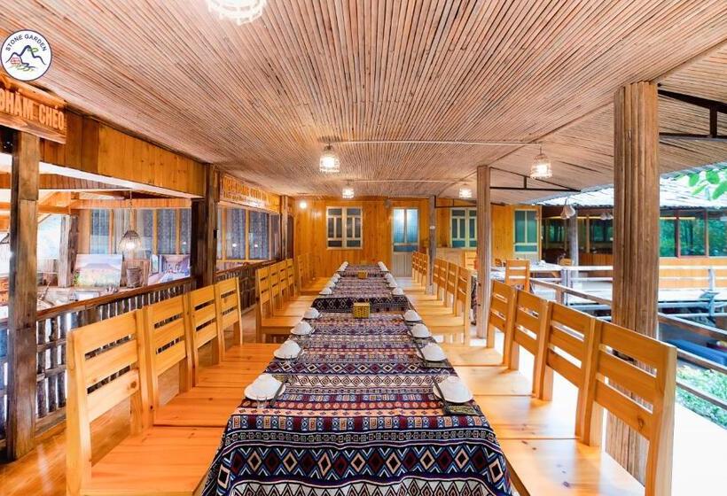 تختخواب و صبحانه Stone Garden Resort & Spa