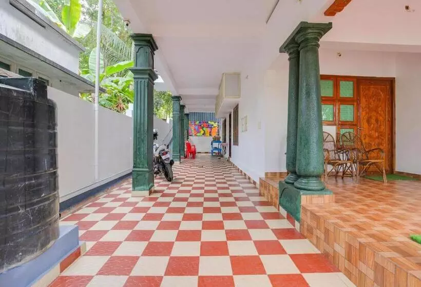 ホテル O Kayalkara Villa By Lefort