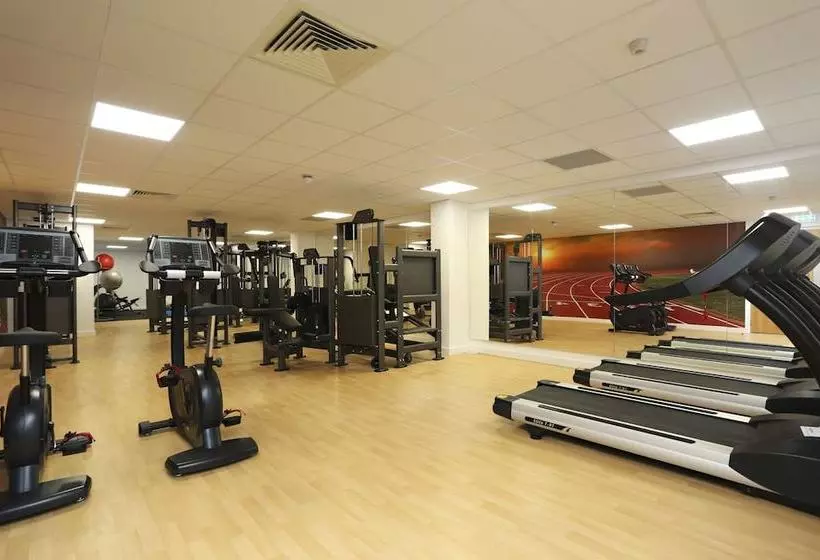 هاستل Keele House