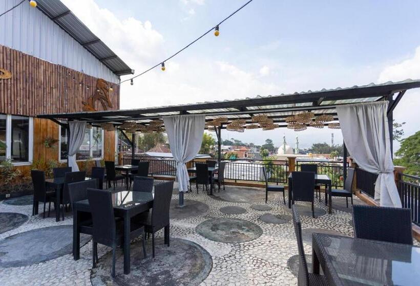 Отель Batuque Town Villa