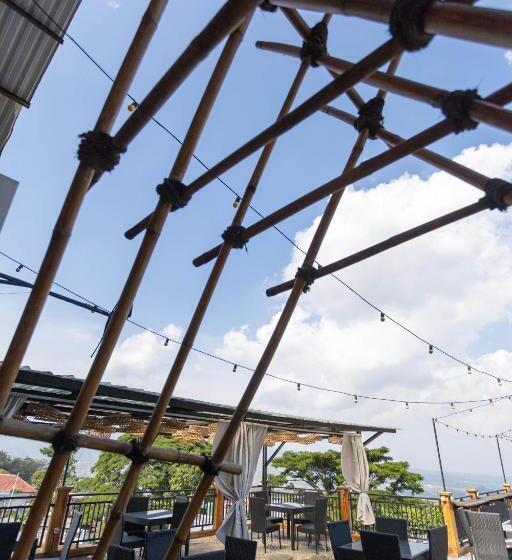 Отель Batuque Town Villa