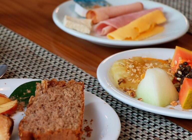 Отель Bertell Inn