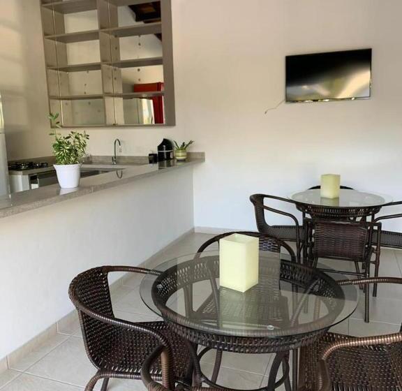 Отель Bertell Inn