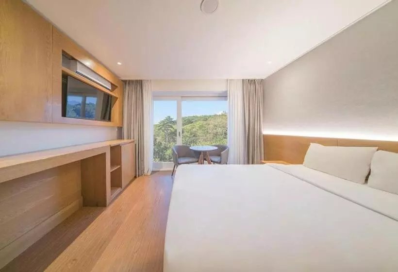 Hotel El