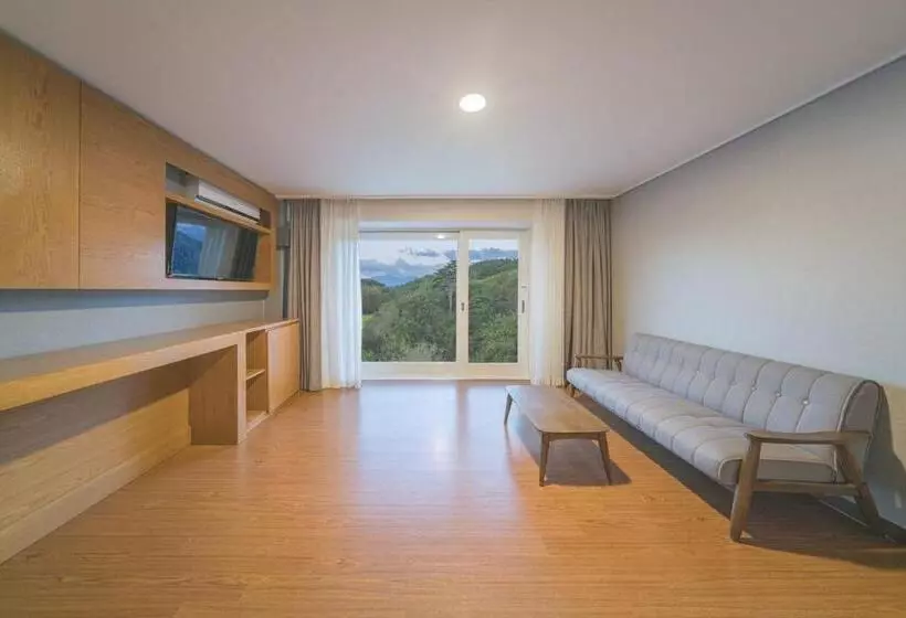 Hotel El