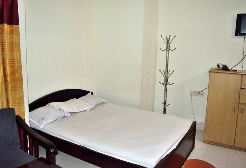 هتل Sea Breeze Resort