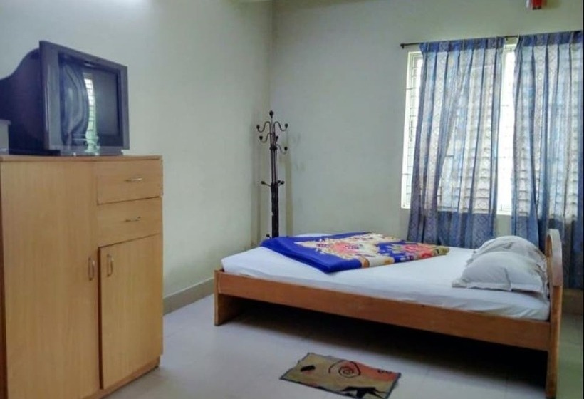 هتل Sea Breeze Resort