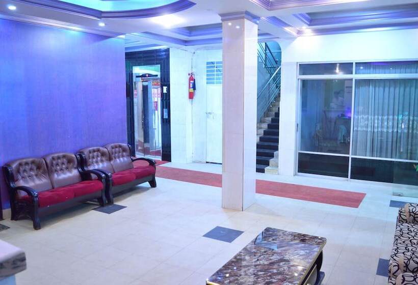 هتل Sea Breeze Resort