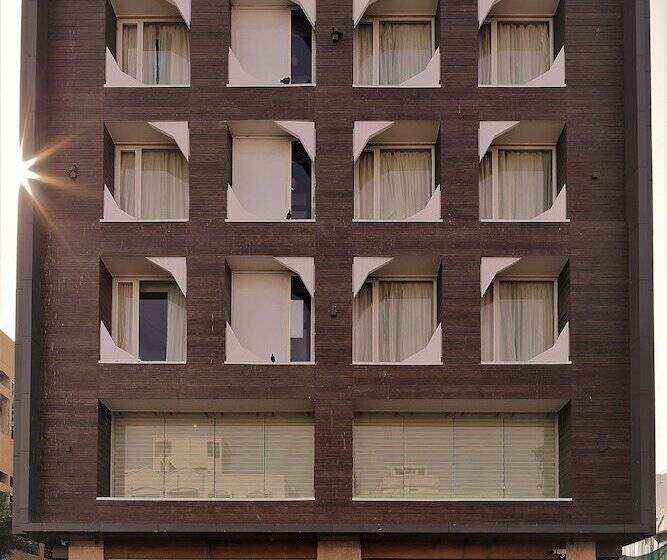 Hotel Silver Heights