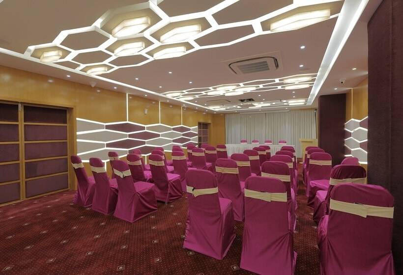 Hotel Silver Heights