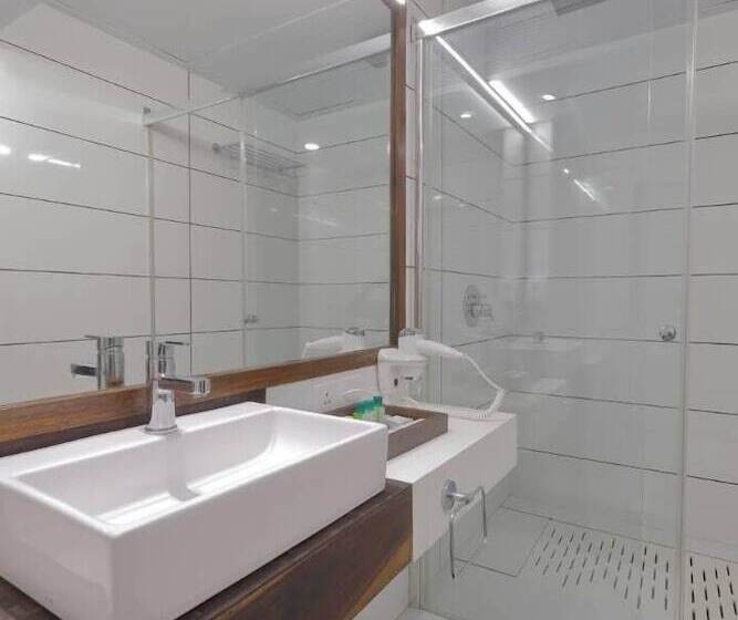 Hotel Silver Heights