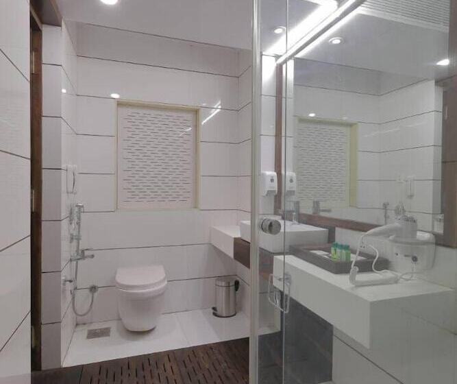 Hotel Silver Heights