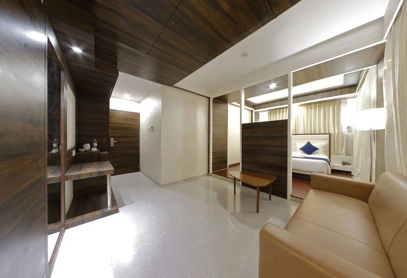 Hotel Silver Heights