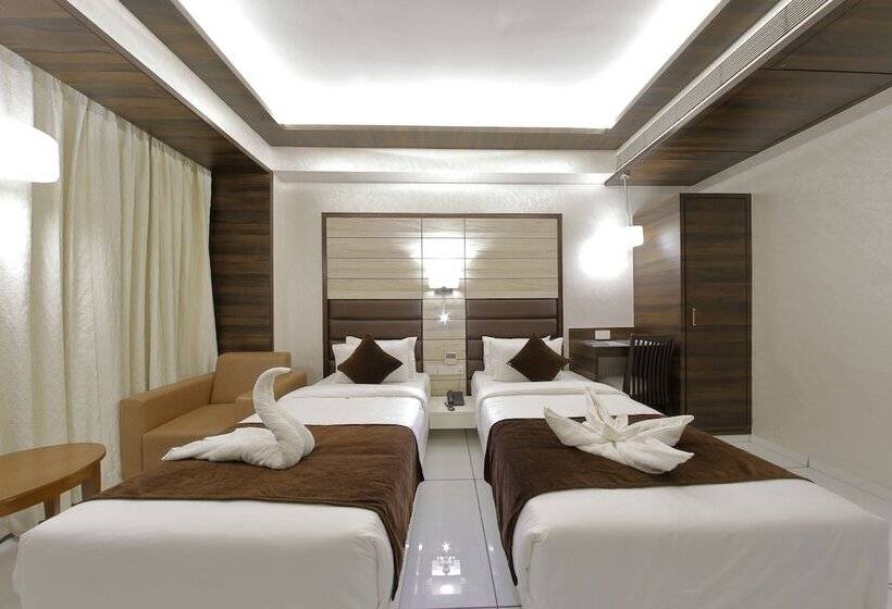 Hotel Silver Heights