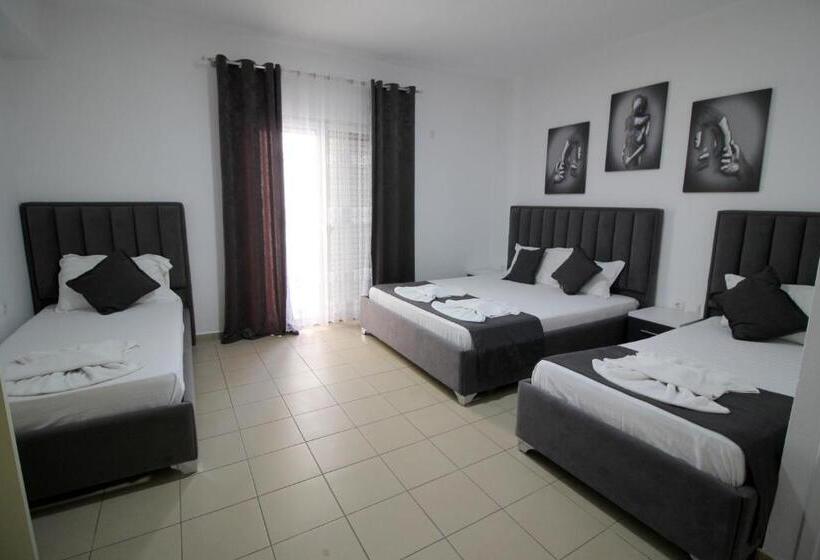 ホテル Vila Kapllani