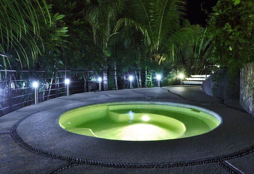 בית מלון כפרי Villa Armonia Luxury Suites